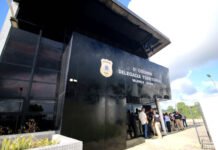 Mototaxista é preso suspeito de ameaçar, estuprar e roubar pertences de quatro mulheres em Valença, no Baixo Sul
