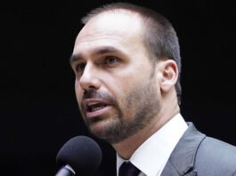 Confira: Centrão pode frustrar o plano B de Eduardo Bolsonaro para as eleições 2026 e já não reagiram com entusiasmo
