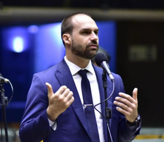 Por unanimidade, STF decide tornar Eduardo Bolsonaro réu por tentar coagir Supremo sobre julgamento do pai