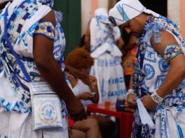 MP-BA firma acordo com afoxé Filhos de Gandhy para que homens trans não sejam excluídos do bloco