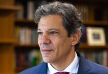 Haddad negou retaliação ao tarifaço de Trump e diz que o Brasil não avalia taxar dividendos; governo busca uma solução
