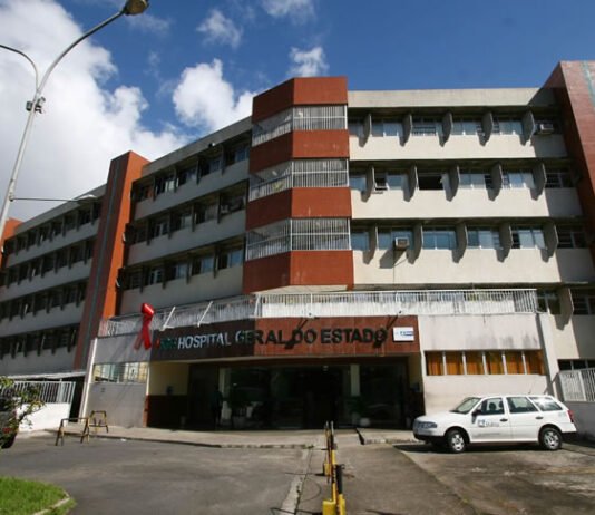Entenda greve de médicos que atuam em cinco maternidades e hospitais estaduais de Salvador