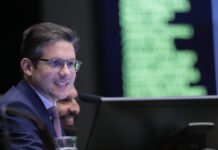 Presidente da Câmara, Hugo Motta empregou funcionárias ‘fantasmas’ em gabinete, diz jornal