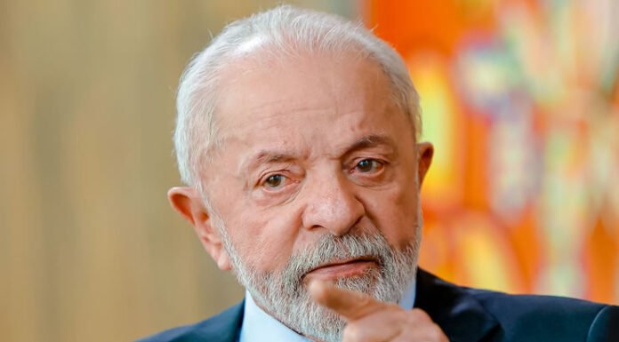 Nova pesquisa Quaest vai apontar se ‘TariFlávio’ ampliou a vantagem de Lula sobre Flávio Bolsonaro na quarta-feira