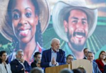 Novo lema do governo Lula mobiliza militância mas afasta eleitor de centro que elegeu petista em 2022