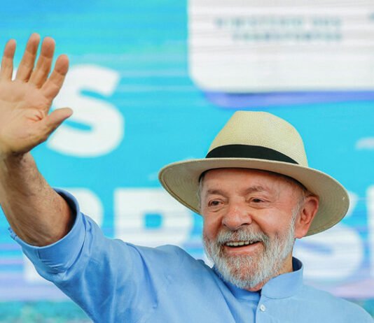 Lula diz que, se tiver saúde, disputará reeleição: ‘Não vou entregar o país àqueles malucos’
