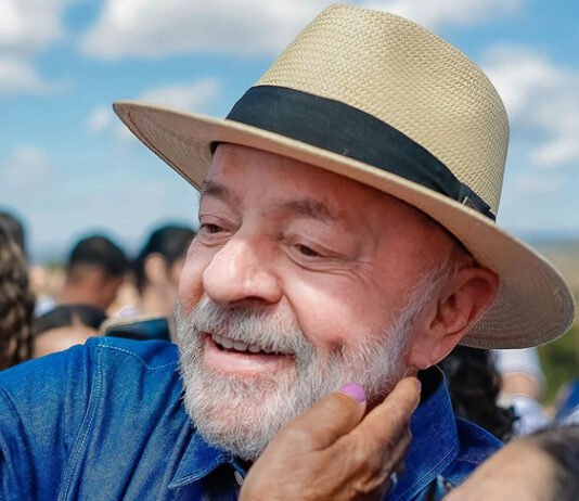PT nega que Lula lance pré-candidatura à reeleição durante a celebração dos 46 anos da legenda em Salvador; veja mais