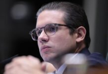 Hugo Motta nega traição ao Planalto e acusa governo de alimentar ‘nós contra eles’ e manda recado nas redes sociais