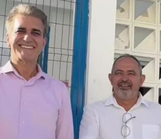Deputado Robinson celebra reeleição de Manoel Missionário para presidência do PT em SAJ; ‘Vamos construir uma alternativa de poder na cidade’