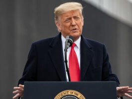 URGENTE: Trump cumpre promessa e assina tarifaço de 50% ao Brasil; leia o decreto na íntegra