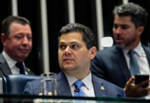 Alcolumbre reúne lideranças para debater avanços sobre fim da escala 6×1