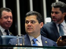 Alcolumbre culpa governo por derrota e vai deixar CPMI do INSS seguir normalmente, dizem aliados