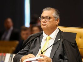 Dino reage à nota com ameaças a ministros: ‘Monitorar atuação de magistrado não é função de embaixada’