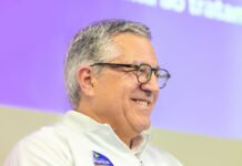 “Não tenho intenção nenhuma de ir para a Disney”, diz Padilha após sanções