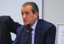 PL proíbe políticos de apoiar pré-candidaturas de outros partidos; direção ameaça cortar financiamento de campanha
