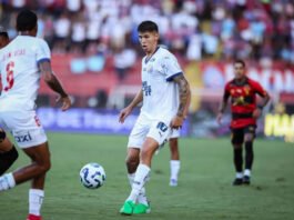 Na Ilha do Retiro, Bahia não sai do 0x0 com o Sport e já vê posição no G4 do Brasileirão ameaçada