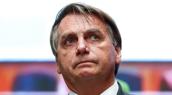 Bolsonaro pede ao STF para receber visita de Javier Milei