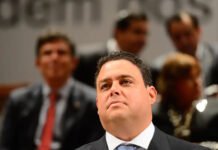 “Como o seu c*”, dispara ex-presidente da OAB em comentário sobre a prisão de Jair Bolsonaro