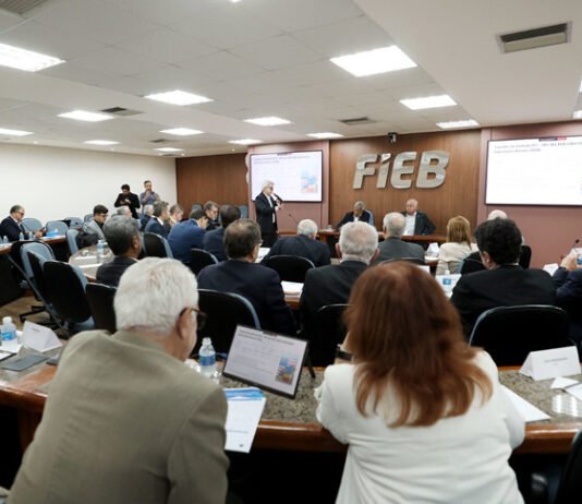 Após reunião com Alckmin, governador da Bahia diz que tentará tirar produtos baianos da lista do ‘tarifaço’