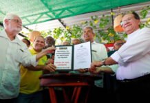 Governador visita obras da Feira de São Joaquim e autoriza novas intervenções