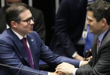 Alcolumbre e Motta se irritam com ocupação do Congresso e cobram solução negociada