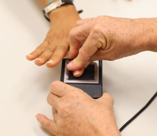 Cidades sem SAC na Bahia já passam a emitir nova carteira de identidade com o kit multibiométrico; veja o que diz SAEB