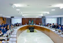 Em reunião ministerial, Lula reforça críticas à guerra em Gaza e a Trump: ‘Não seremos subalternos’