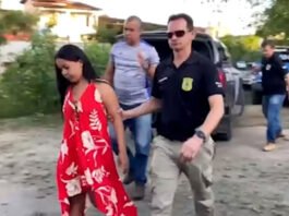 Mulher de 35 anos suspeita de chefiar organização criminosa é presa em Conceição do Almeida. Ela foi apresentada na Delegacia em Cruz das Almas; Veja