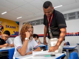 Senado aprova medida e eleva piso dos professores para R$5.130 em 2026 e muda cálculo para reajuste; confira