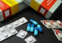 Estudo aponta que ibuprofeno e paracetamol podem aumentar resistência a antibióticos