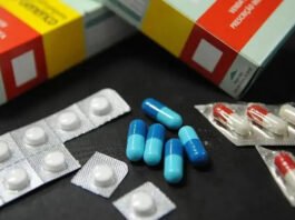 Estudo aponta que ibuprofeno e paracetamol podem aumentar resistência a antibióticos