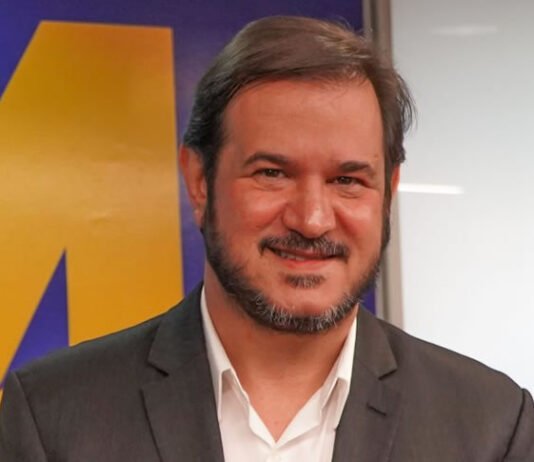União Brasil decide deixar governo Lula e já prepara a saída de dois ministros a partir de setembro, diz colunista; confira