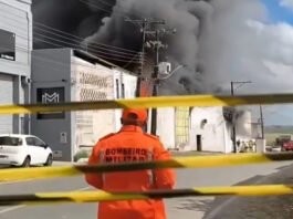 Fábrica de estofados pega fogo em Santo Antônio de Jesus