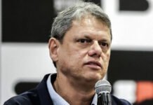 Tarcísio promete conceder perdão para pena de Bolsonaro caso seja presidente: ‘Na hora, primeiro ato’ e defende anistia
