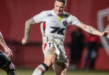 Kayzer desabafa após goleada histórica sofrida contra o Flamengo: ‘Foi humilhante, mas enfrentei situações piores’