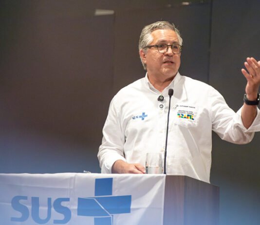 ‘É inaceitável’, diz ministro da Saúde ao desistir de viagem aos EUA para Assembleia Geral da ONU