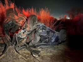 Duas pessoas morrem e seis ficam feridas após batida entre carros que voltavam de vaquejada no oeste da Bahia