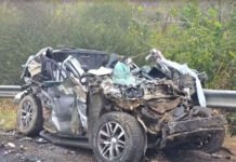 Engavetamento envolvendo quatro veículos deixa um morto e três feridos na Bahia; vítimas eram da mesma família