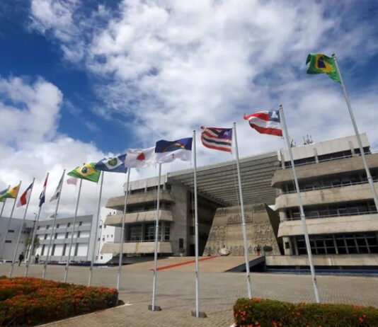 Governo retira dois projetos de lei da Alba para ajustes técnicos