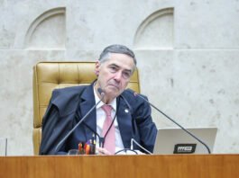 Barroso diz que concorda com dois crimes contarem como um só no julgamento dos atos golpistas