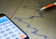 Inflação oficial cai para -0,11% em agosto com menor resultado desde 2022