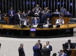 Confira aqui a posição dos deputados e deputadas da Bahia na votação da PEC da Blindagem na Câmara; 22 são a favor
