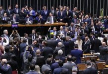 Com ampla maioria, Câmara aprova requerimento de urgência da anistia