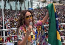 Daniela Mercury e Wagner Moura participam de ato contra PEC da Blindagem e Projeto da Anistia em Salvador