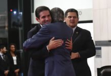 Presidente do Senado defende proposta alternativa à anistia ampla para evitar crise entre Legislativo e STF