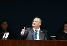 ‘Alguém acredita que um tuíte de presidente estrangeiro vai mudar o julgamento?’, questiona Dino