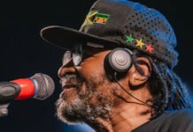 Cantor baiano Edson Gomes é confirmado no Lollapalooza Brasil 2026 e estreia no festival aos 70 anos