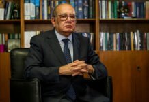 Gilmar Mendes restringe iniciativa de impeachment de ministros do STF à PGR e altera regras de quórum