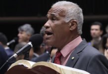 Deputado federal Isidório votou a favor do fim da 6×1 e já defendeu mais tempo para fazer sexo em paz e ter mais filhos