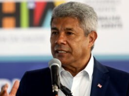 Jerônimo assina contrato de R$ 600 milhões com a Caixa para obras do VLT